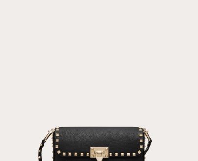 VALENTINO-GARAVANI-ROCKSTUD-SHOULDER-BAG-IN-GRAINY-CALFSKIN-